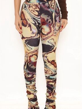 Fashion Nova Marble Print Leggings in Beige, Black & Brown